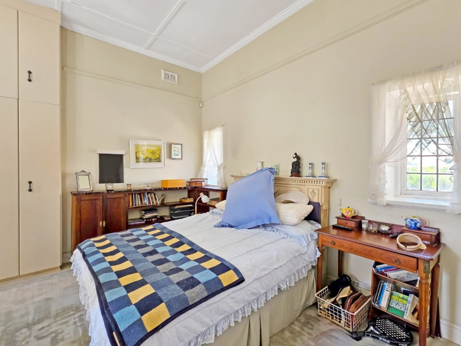 5 Bedroom Property for Sale in Fresnaye Western Cape